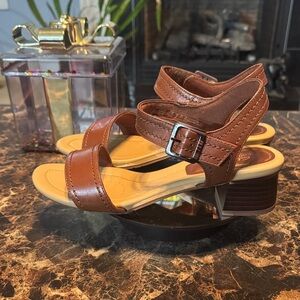 NWOB Clarks Collection Desirae Coast Ankle- Strap Sandals - Women’s Size 10W